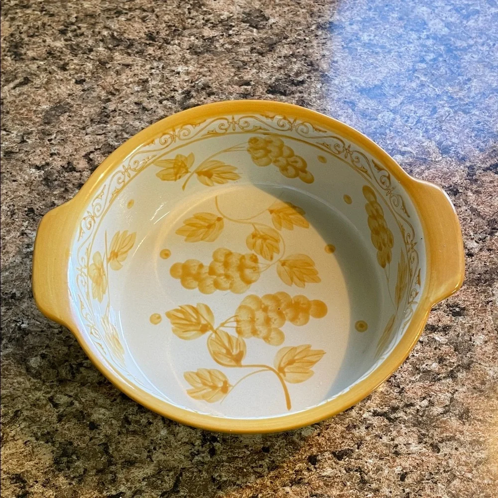Temp-Tations presentable ovenwear by tara‎ Vineyard Ceramic yellow/white Dish